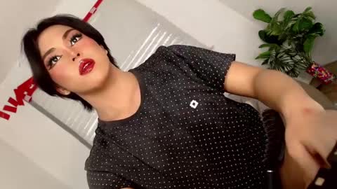 glamorous_aika online show from March 11, 2025, 7:48 am