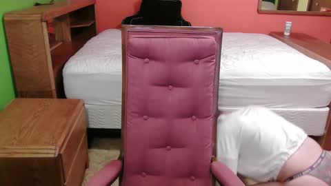 glam trans goddess online show from March 15, 2026, 12:22 pm