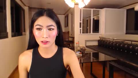 gleiahong online show from October 8, 2025, 12:03 pm