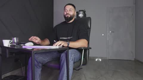 Matthew .. for short call me Matt online show from October 11, 2025, 9:57 pm