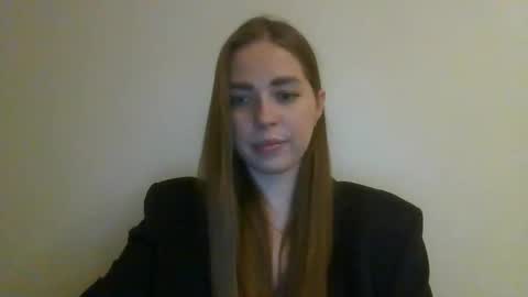 gloria954807 online show from June 8, 2026, 8:42 pm