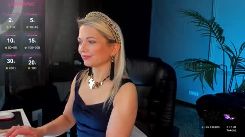 Snapshot of gloria_lovely chatting on February 27, 2025, 2:43 pm Gloria online show from February 27, 2025, 2:43 pm