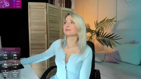 Snapshot of gloria_lovely chatting on March 4, 2025, 10:57 am Gloria online show from March 4, 2025, 10:57 am