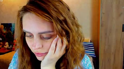 Gloria Wood online show from April 15, 2026, 7:58 pm