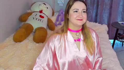 gloriamistress online show from March 29, 2026, 10:15 am