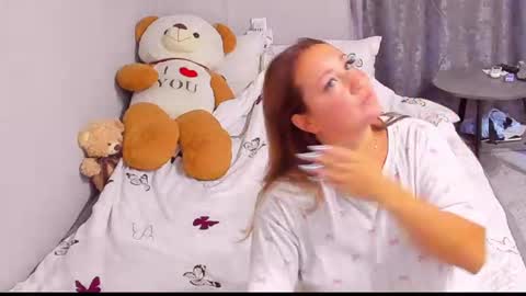 gloriamistress online show from July 27, 2026, 9:27 am