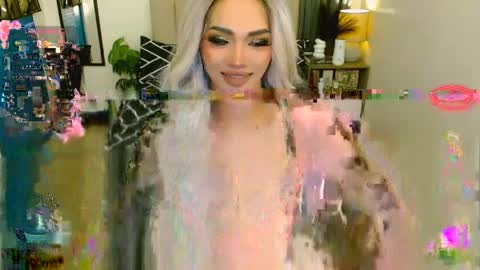 Snapshot of glorious_kim chatting on June 1, 2026, 7:10 am Kim - DONT FORGET TO FOLLOW AND GIME THUMBS UP online show from June 1, 2026, 7:10 am
