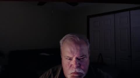 Snapshot of gmctruckguy chatting on December 20, 2025, 9:22 pm gmctruckguy online show from December 20, 2025, 9:22 pm