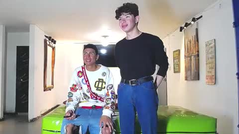 THOMAS AND DAMIAND online show from January 14, 2026, 7:41 pm