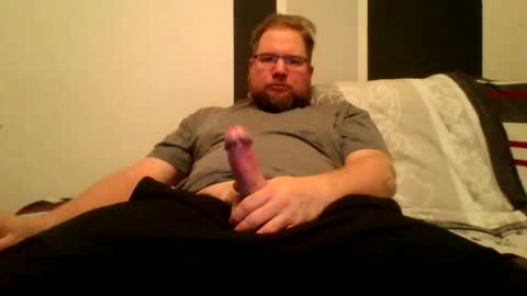 gnik_labinnah online show from October 20, 2025, 7:14 pm