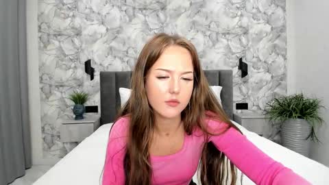 Snapshot of go0d_grl chatting on September 24, 2025, 1:31 am Lina online show from September 24, 2025, 1:31 am