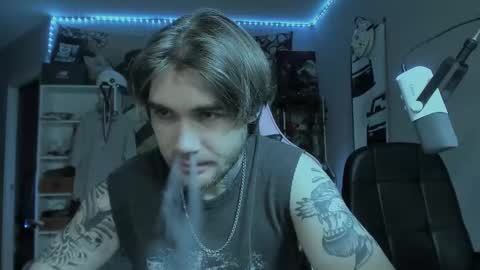 Snapshot of go_v_cs chatting on October 18, 2025, 11:16 pm NPC online show from October 18, 2025, 11:16 pm