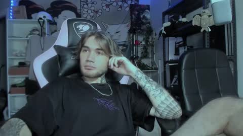 Snapshot of go_v_cs chatting on October 23, 2025, 7:51 am NPC online show from October 23, 2025, 7:51 am