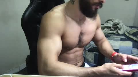 god hunkules online show from January 7, 2025, 7:38 pm