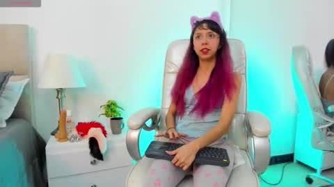 Lilith online show from January 7, 2026, 4:48 am