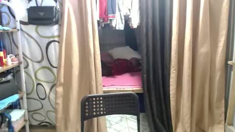 goddess_queen25 online show from June 7, 2026, 12:15 am