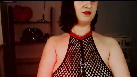 Snapshot of goddess_sophie99 chatting on September 13, 2025, 7:41 am Goddess Sophie99 online show from September 13, 2025, 7:41 am