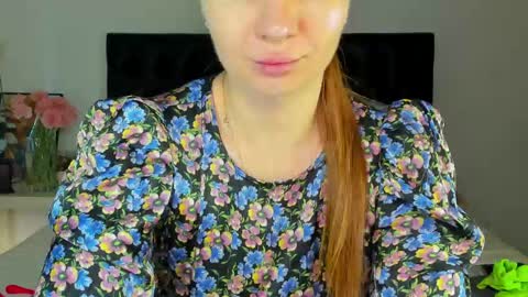 Snapshot of goddess_squirt_ chatting on May 19, 2026, 2:18 am Katrin online show from May 19, 2026, 2:18 am