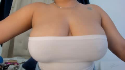 CHANELL online show from February 6, 2025, 1:49 am