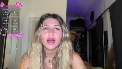 GoddessDove online show from April 8, 2026, 11:43 am