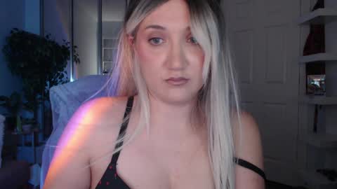 Goddess Emmy online show from April 10, 2026, 5:12 am