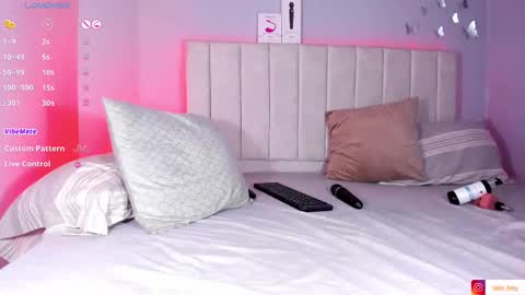 VALERIE online show from February 9, 2025, 6:01 am