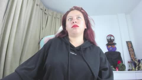 Snapshot of goddessjessica_roger chatting on November 10, 2025, 5:06 am Goddess Jessica and slave Roger online show from November 10, 2025, 5:06 am