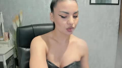 Mistress online show from February 8, 2025, 11:33 am