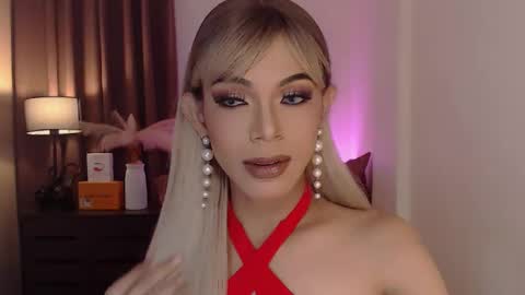 Snapshot of goddessmichaella chatting on December 21, 2024, 9:01 am Michaella online show from December 21, 2024, 9:01 am