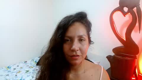 Snapshot of goddessnahi chatting on December 5, 2024, 2:53 am Naih Reyes online show from December 5, 2024, 2:53 am