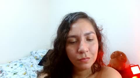 Snapshot of goddessnahi chatting on January 7, 2025, 6:05 am Naih Reyes online show from January 7, 2025, 6:05 am