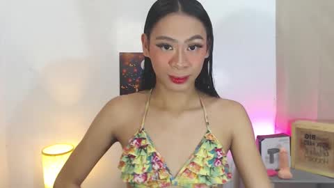 Kyla and Nian online show from October 28, 2025, 5:44 am