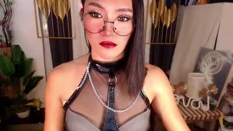 quinnie online show from February 5, 2025, 1:58 am