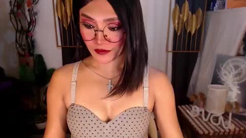 quinnie online show from February 8, 2025, 12:38 am