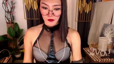 quinnie online show from February 11, 2025, 1:31 am