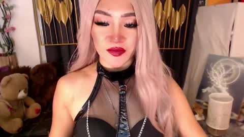 quinnie online show from March 7, 2025, 12:48 am