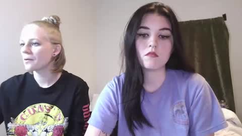 Goddess Raven online show from December 8, 2024, 2:19 pm