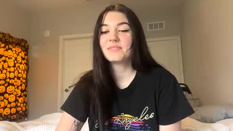 Goddess Raven online show from January 22, 2025, 4:23 pm