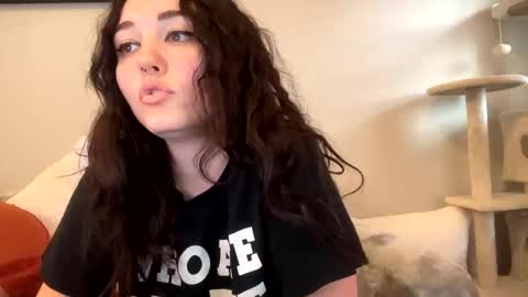 Goddess Raven online show from March 5, 2025, 4:24 pm
