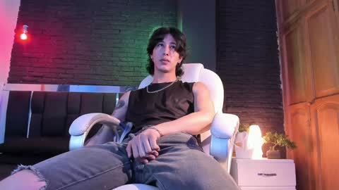 Snapshot of godly_huan chatting on December 11, 2024, 8:47 am HUAN online show from December 11, 2024, 8:47 am