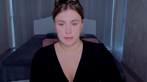 Lilya online show from September 8, 2025, 4:17 pm