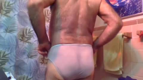 gojo885 online show from February 2, 2026, 3:27 am