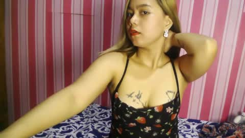 goldaveronn online show from December 16, 2024, 5:06 am