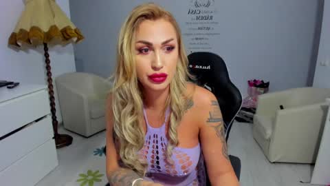 Nicole.. online show from April 5, 2026, 6:38 pm