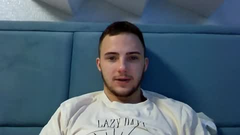 Snapshot of golden_boyyy21 chatting on January 11, 2025, 4:59 am Golden boyyy21 online show from January 11, 2025, 4:59 am