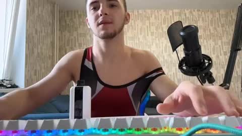 Snapshot of golden_boyyy21 chatting on February 21, 2025, 8:40 am Golden boyyy21 online show from February 21, 2025, 8:40 am