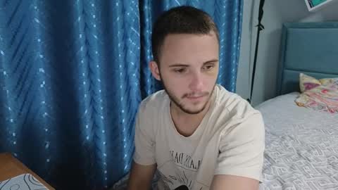 Snapshot of golden_boyyy21 chatting on September 16, 2025, 7:15 pm Golden boyyy21 online show from September 16, 2025, 7:15 pm