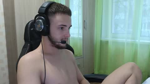 Snapshot of golden_boyyy21 chatting on November 26, 2025, 7:09 am Golden boyyy21 online show from November 26, 2025, 7:09 am