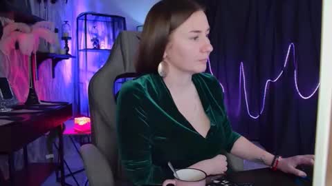 Gloria online show from May 17, 2026, 9:28 am