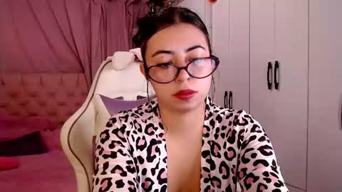 Snapshot of golden_gingerkitty chatting on June 11, 2026, 12:54 am golden_gingerkitty online show from June 11, 2026, 12:54 am